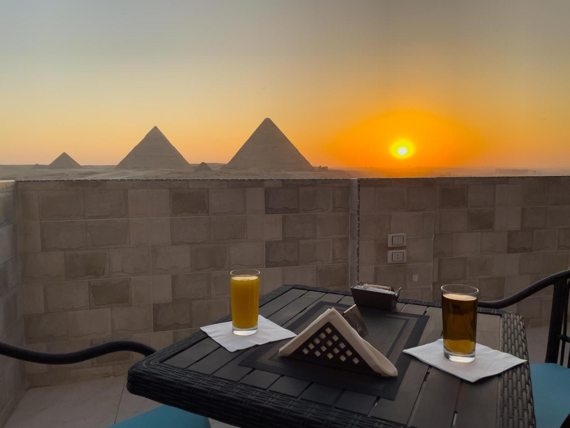 Jumeirah Pyramids View Inn Kafret el-Gabal Esterno foto