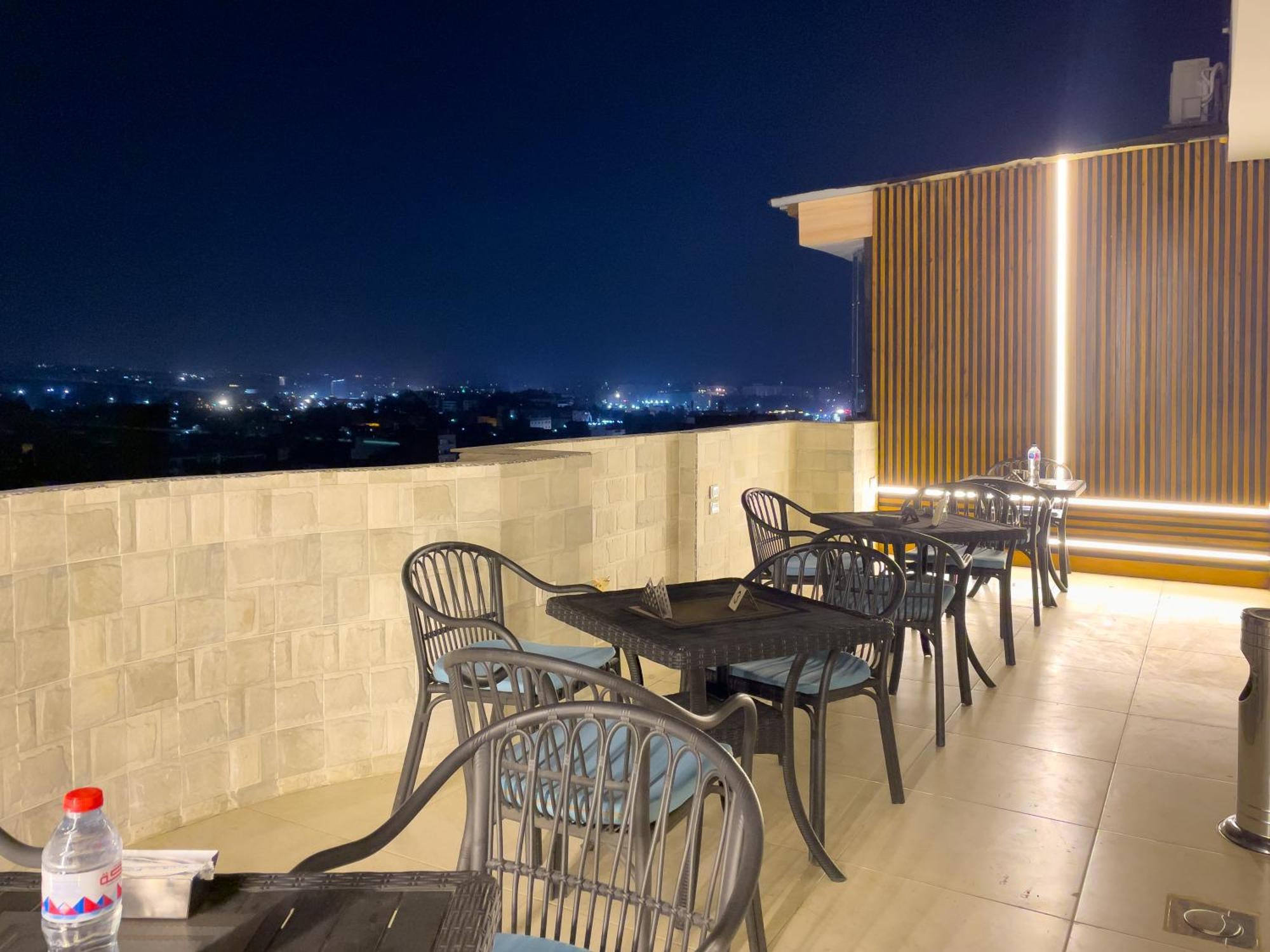 Jumeirah Pyramids View Inn Kafret el-Gabal Esterno foto